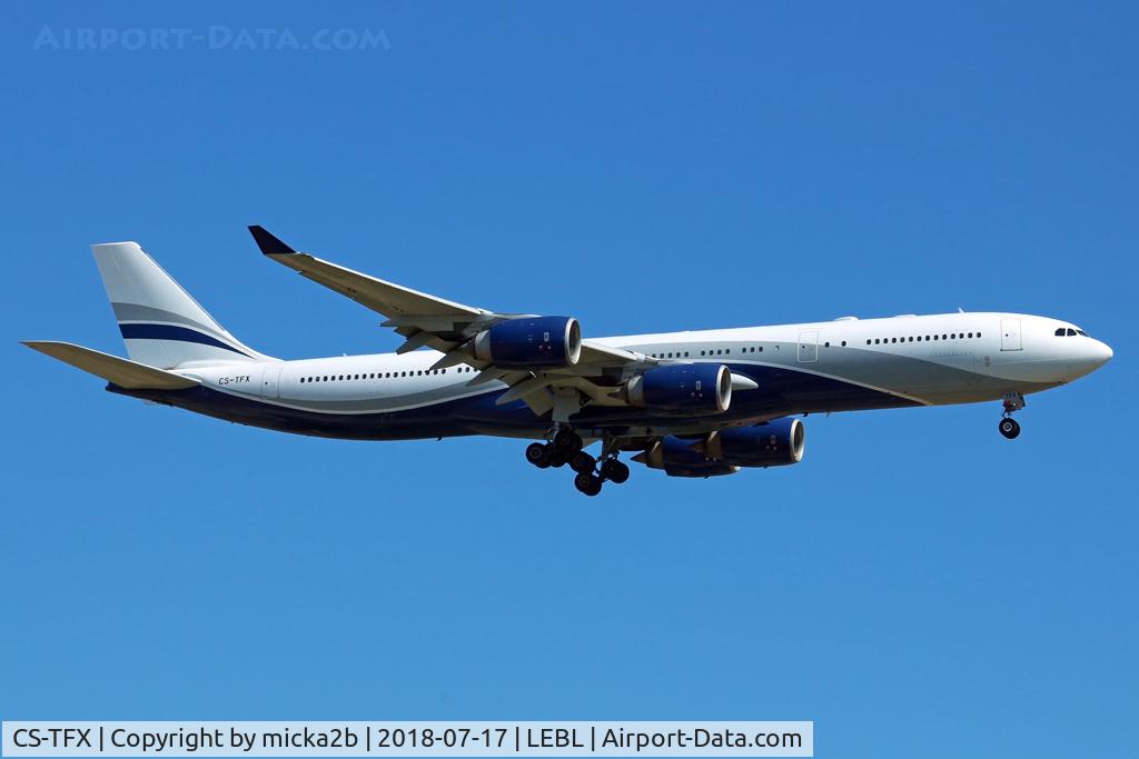CS-TFX, 2008 Airbus A340-541 C/N 912, Landing. Leased by Level for Oakland flight
