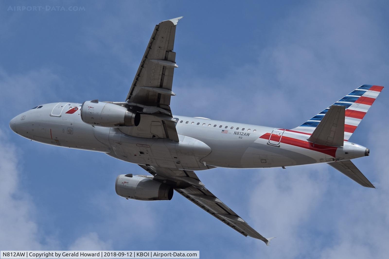 N812AW, 2000 Airbus A319-132 C/N 1178, Departing BOI.