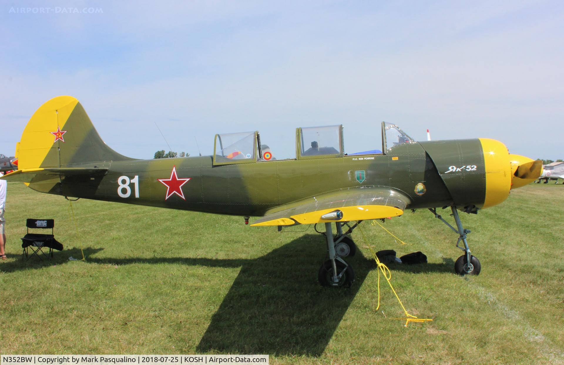 N352BW, 1983 Yakovlev (Aerostar) Yak-52 C/N 833412, YAK-52
