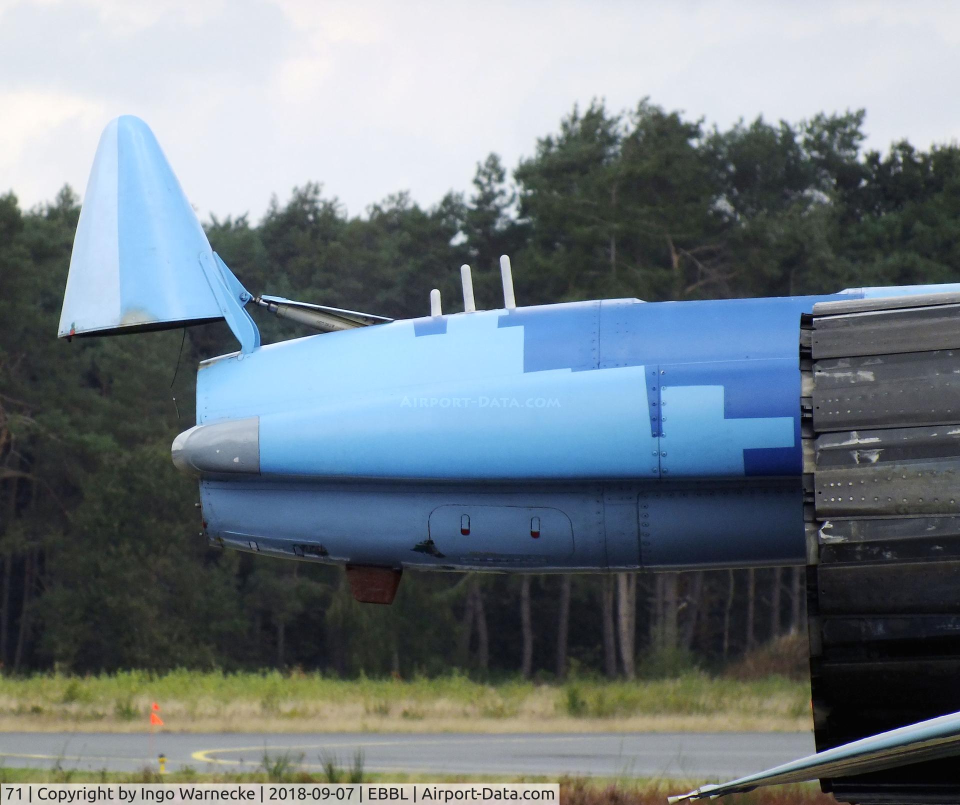 71, Sukhoi Su-27UBM1 C/N 96310424043, Sukhoi Su-27UBM1 FLANKER-C of the Ukrainian AF at the 2018 BAFD spotters day, Kleine Brogel airbase