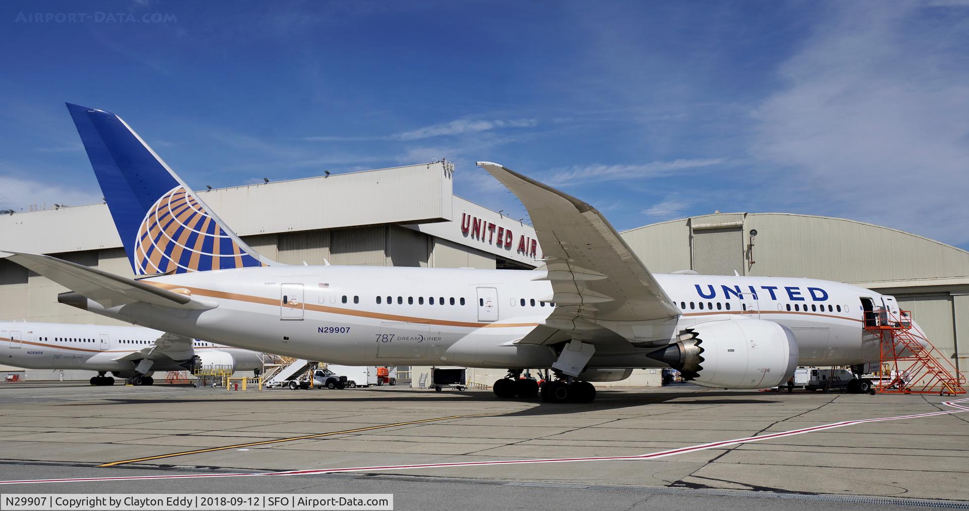 N29907, 2013 Boeing 787-8 Dreamliner C/N 34830, SFO 2018.
