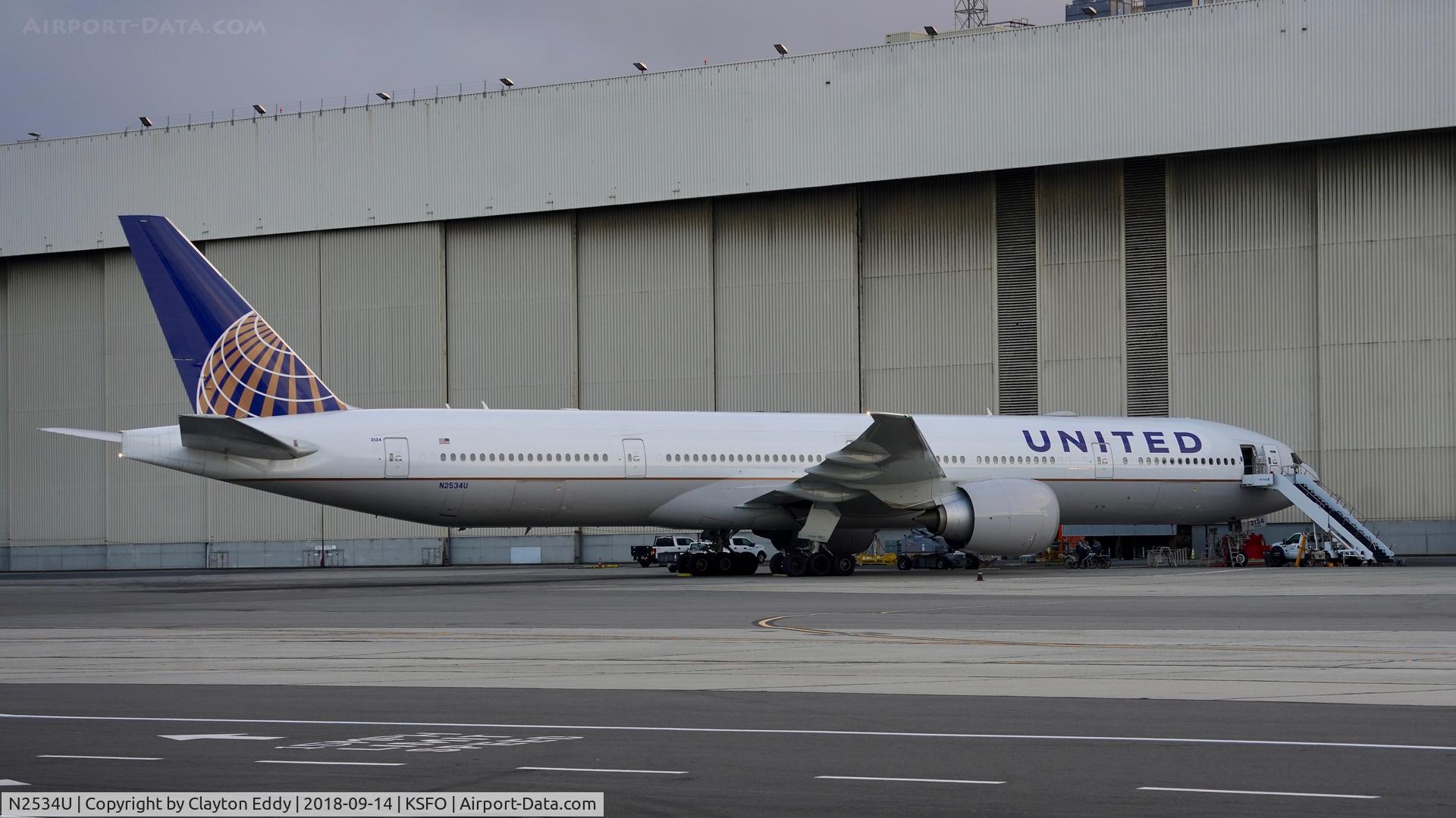 N2534U, 2017 Boeing 777-300/ER C/N 62645, SFO 2018.