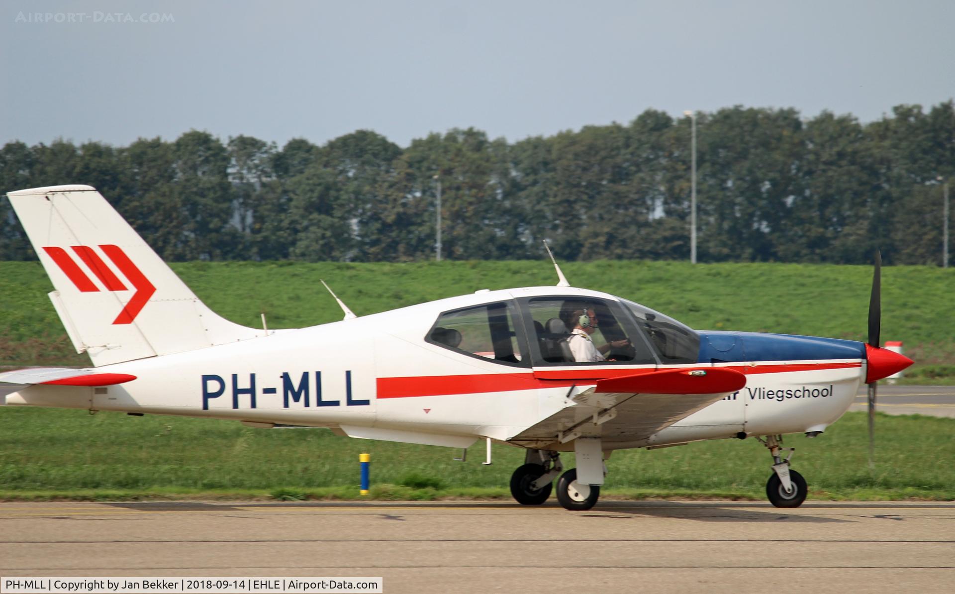 PH-MLL, 2001 Socata TB-20 GA C/N 2038, Lelystad Airport