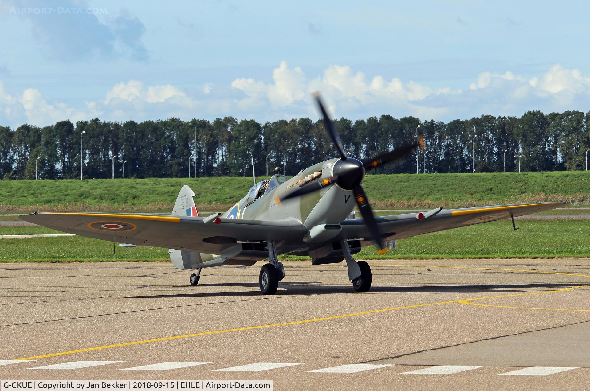 G-CKUE, Supermarine Spitfire LF.XVI C/N CBAF 10917, Lelystad Airport