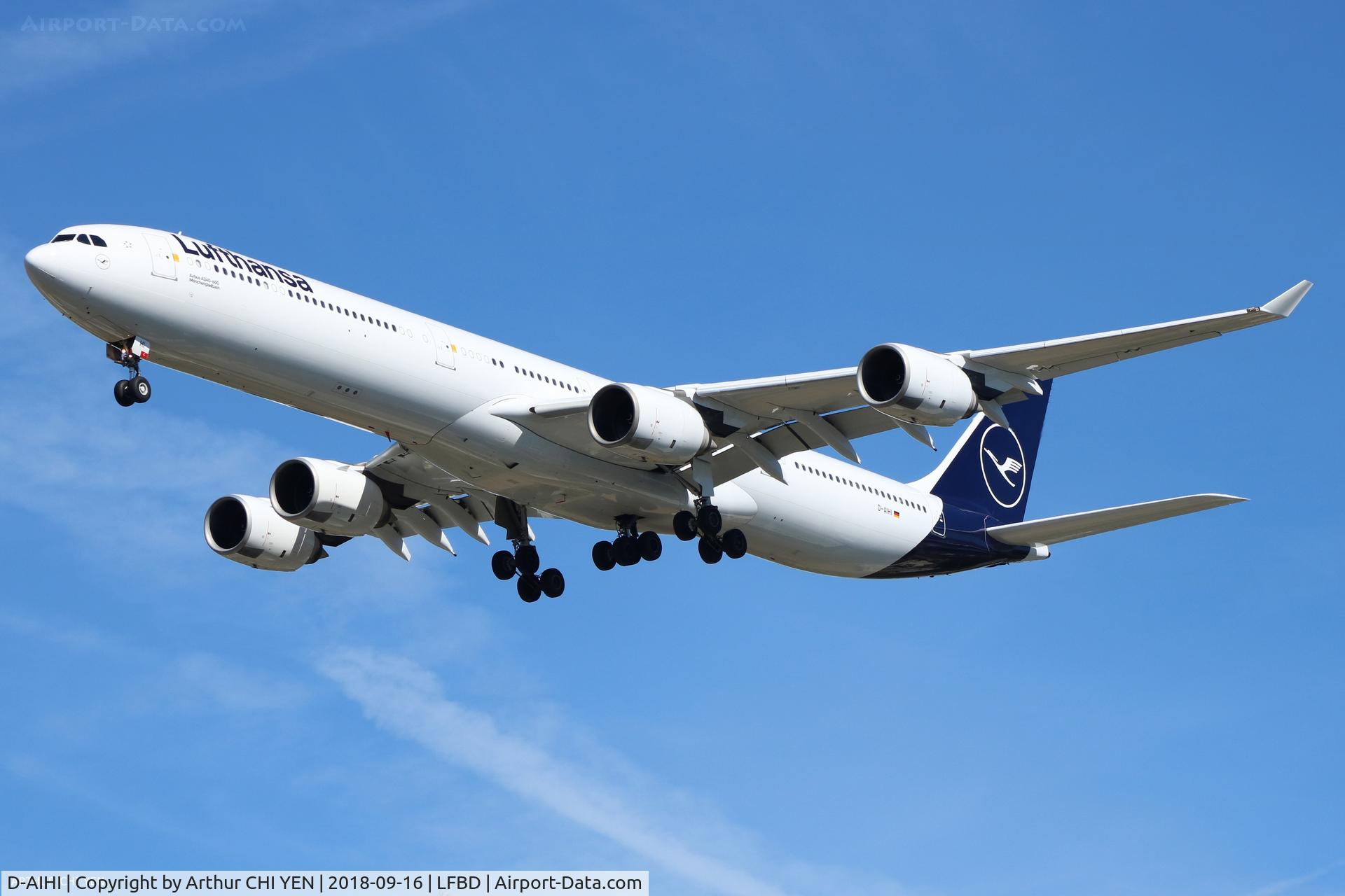 D-AIHI, 2004 Airbus A340-642 C/N 569, Lufthansa A340-600 with new livery on final RWY23 at BOD.