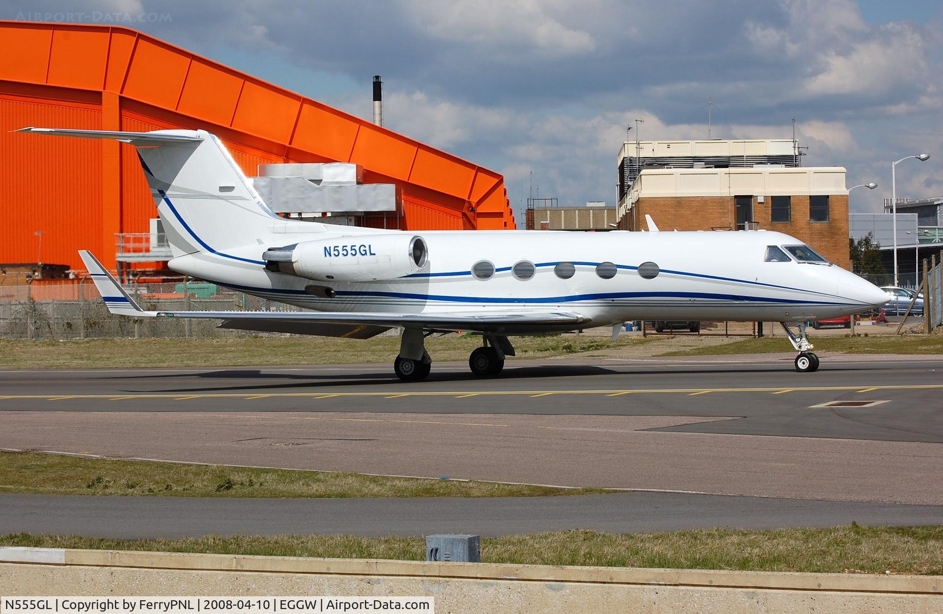 N555GL, 1983 Gulfstream American G-1159A Gulfstream III C/N 403, GSL Aviation G3 taxying for departure