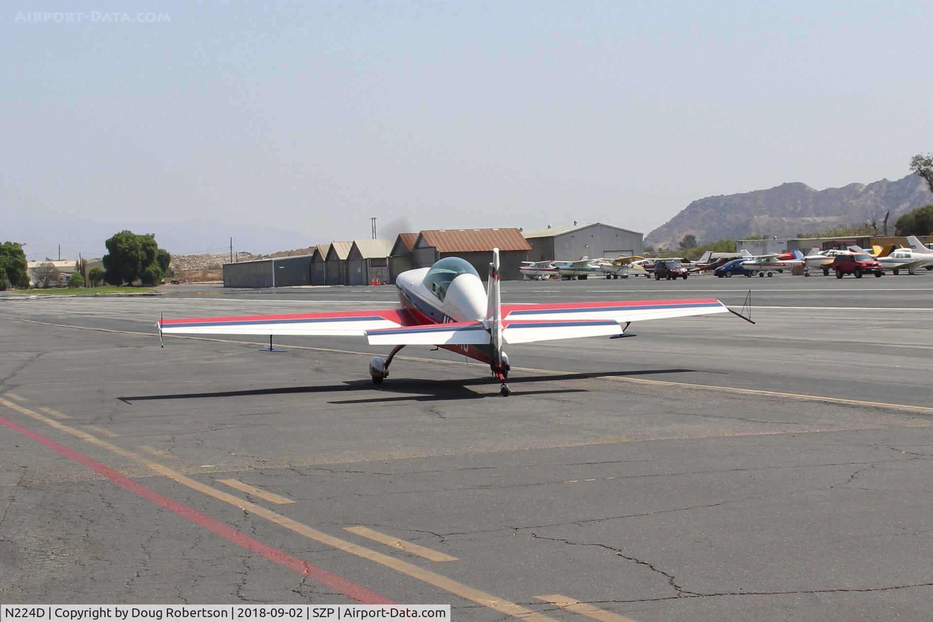 N224D, 1996 Extra EA-300/L C/N 028, 1996 Extra Flugzeugbau Gmbh EXTRA EA-300/L, Lycoming AEIO-540-L1B5 300 Hp, taxi back