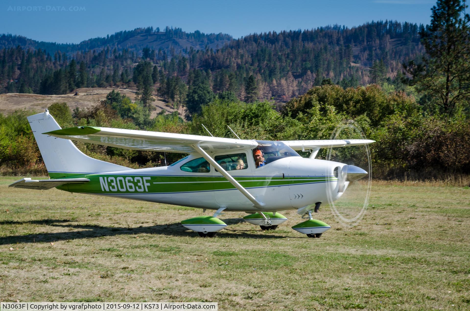 N3063F, 1966 Cessna 182J Skylane C/N 18257163, Young Eagles Flight