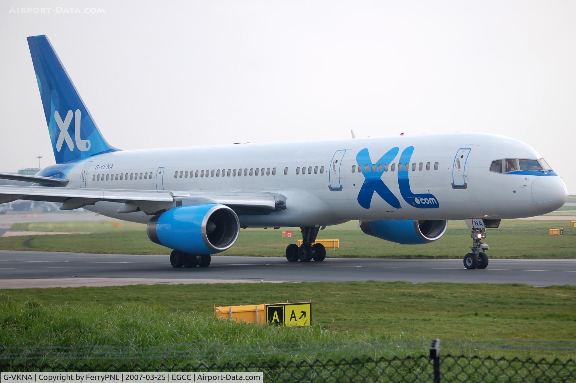 G-VKNA, 1991 Boeing 757-2Y0 C/N 25240, XL B752 passing by