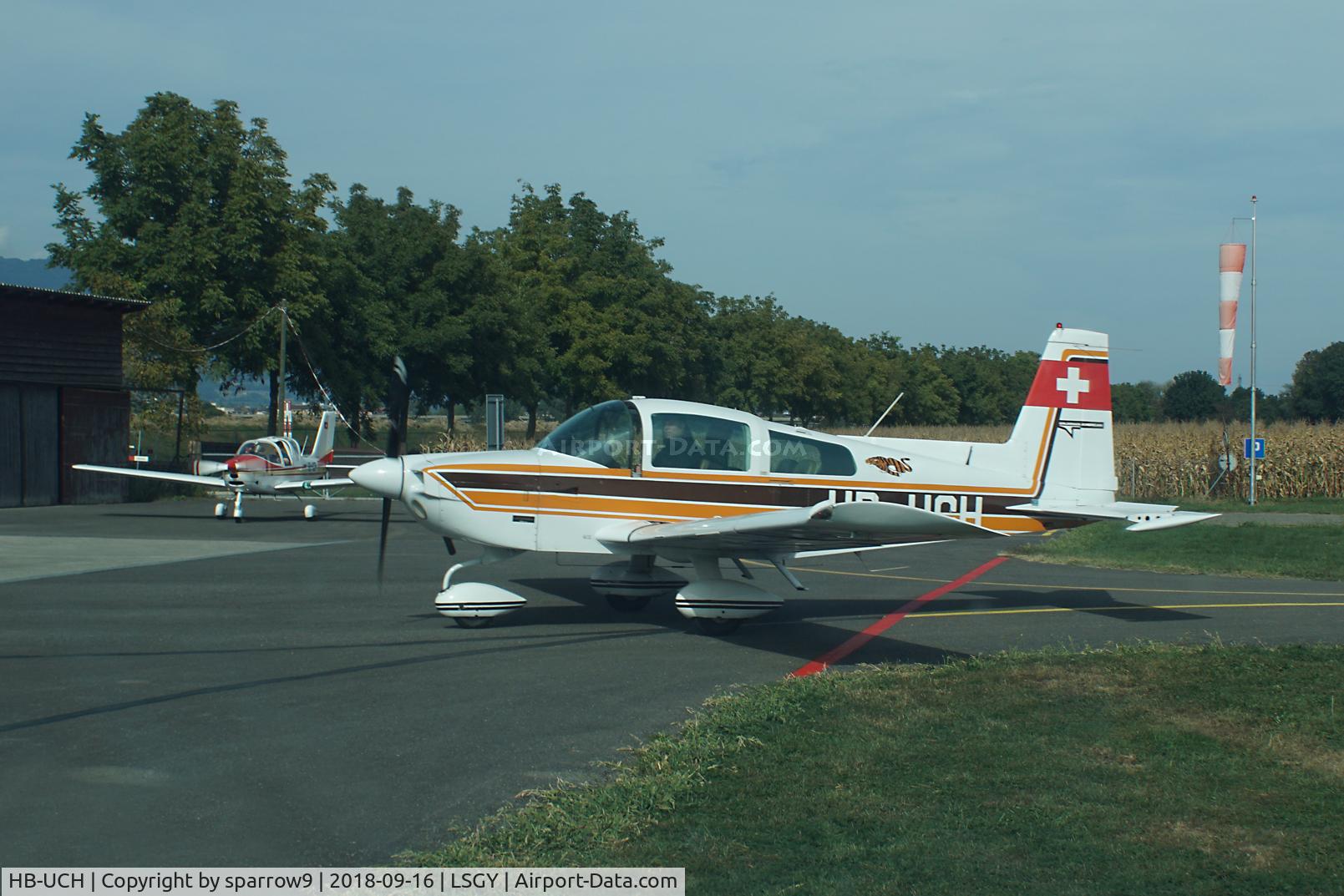 HB-UCH, 1977 Grumman American AA-5B Tiger Tiger C/N AA5B-0465, Arriving at Yverdon airfield.
