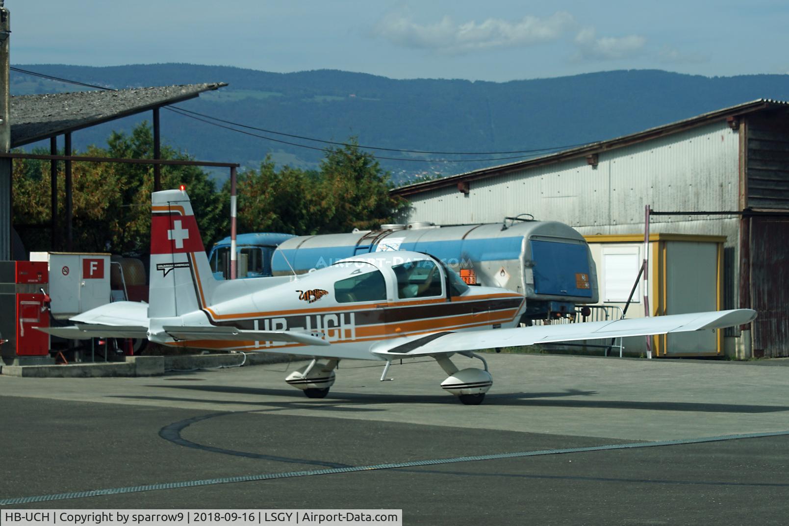HB-UCH, 1977 Grumman American AA-5B Tiger Tiger C/N AA5B-0465, Refuelling at Yverdon airfield.