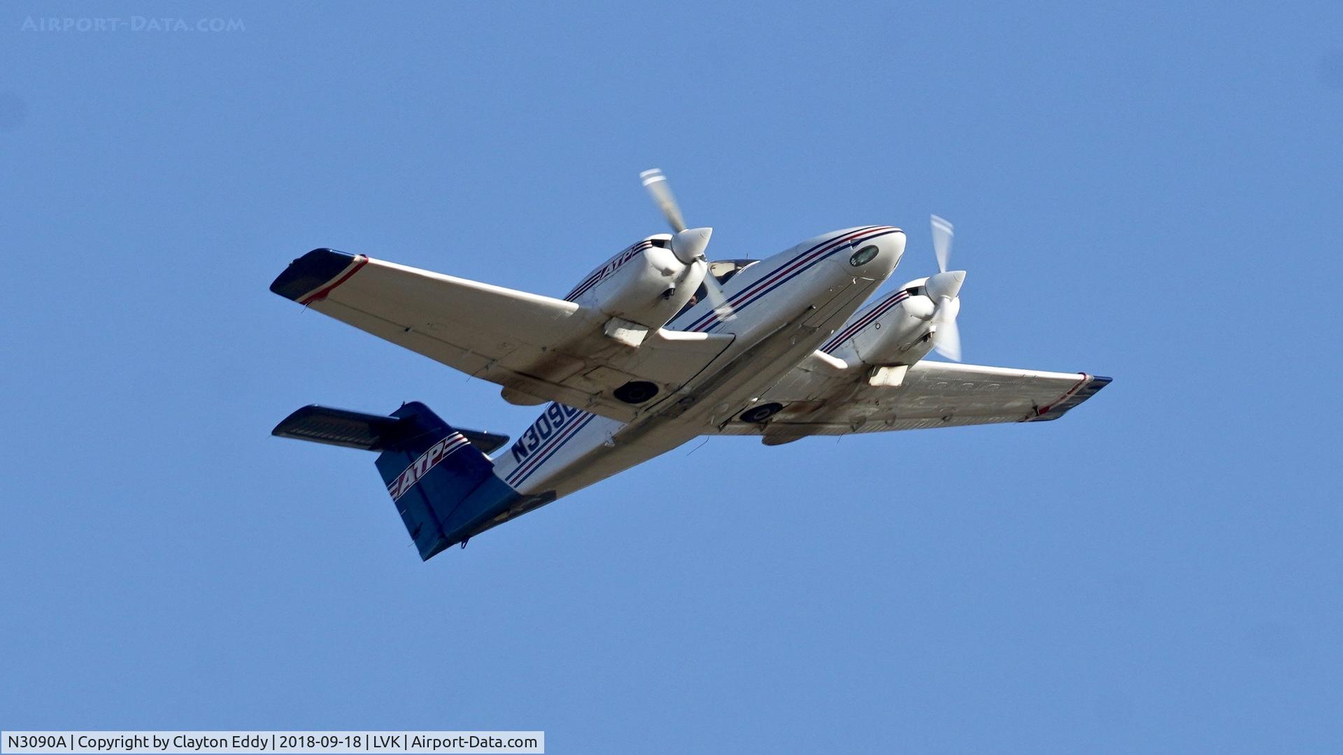 N3090A, 2004 Piper PA-44-180 Seminole C/N 4496183, Livermore Airport California 2018.