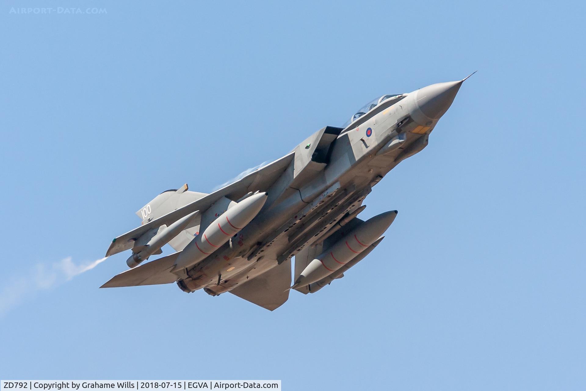 ZD792, 1984 Panavia Tornado GR.4 C/N 402/BS135/3184, Panavia Tornado GR4 ZD792/100 Marham Wing RAF, Fairford 15/7/18