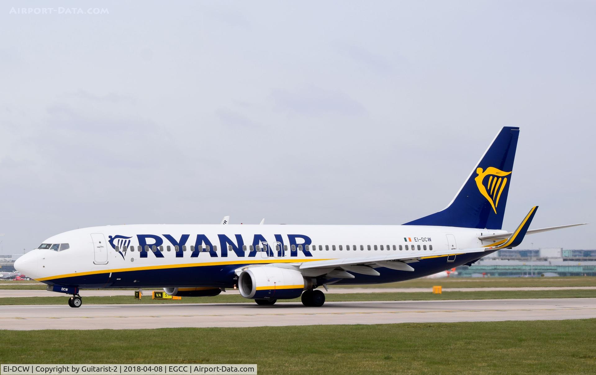 EI-DCW, 2004 Boeing 737-8AS C/N 33568, At Manchester
