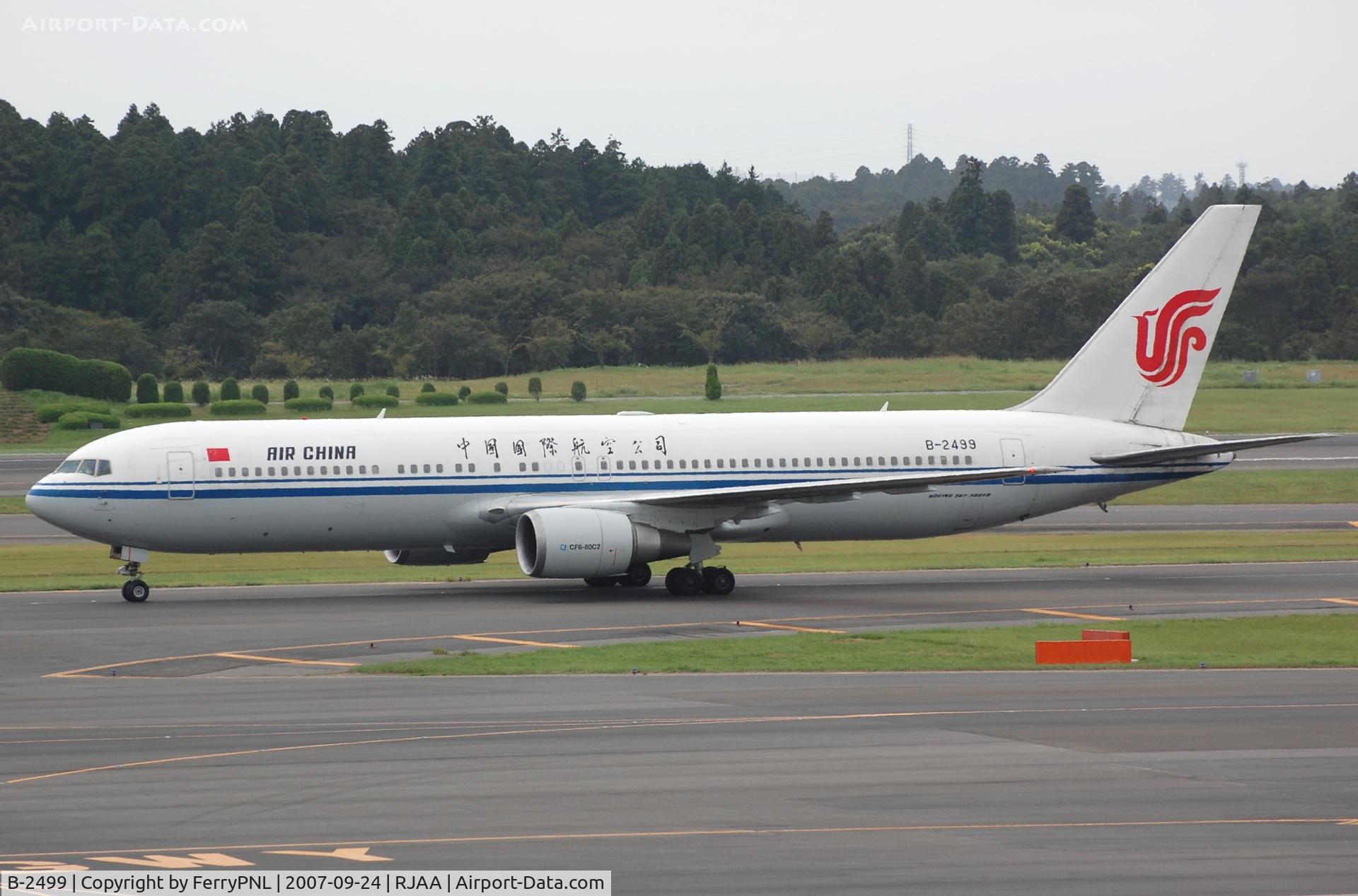 B-2499, 2000 Boeing 767-332 C/N 30597, Air China B763