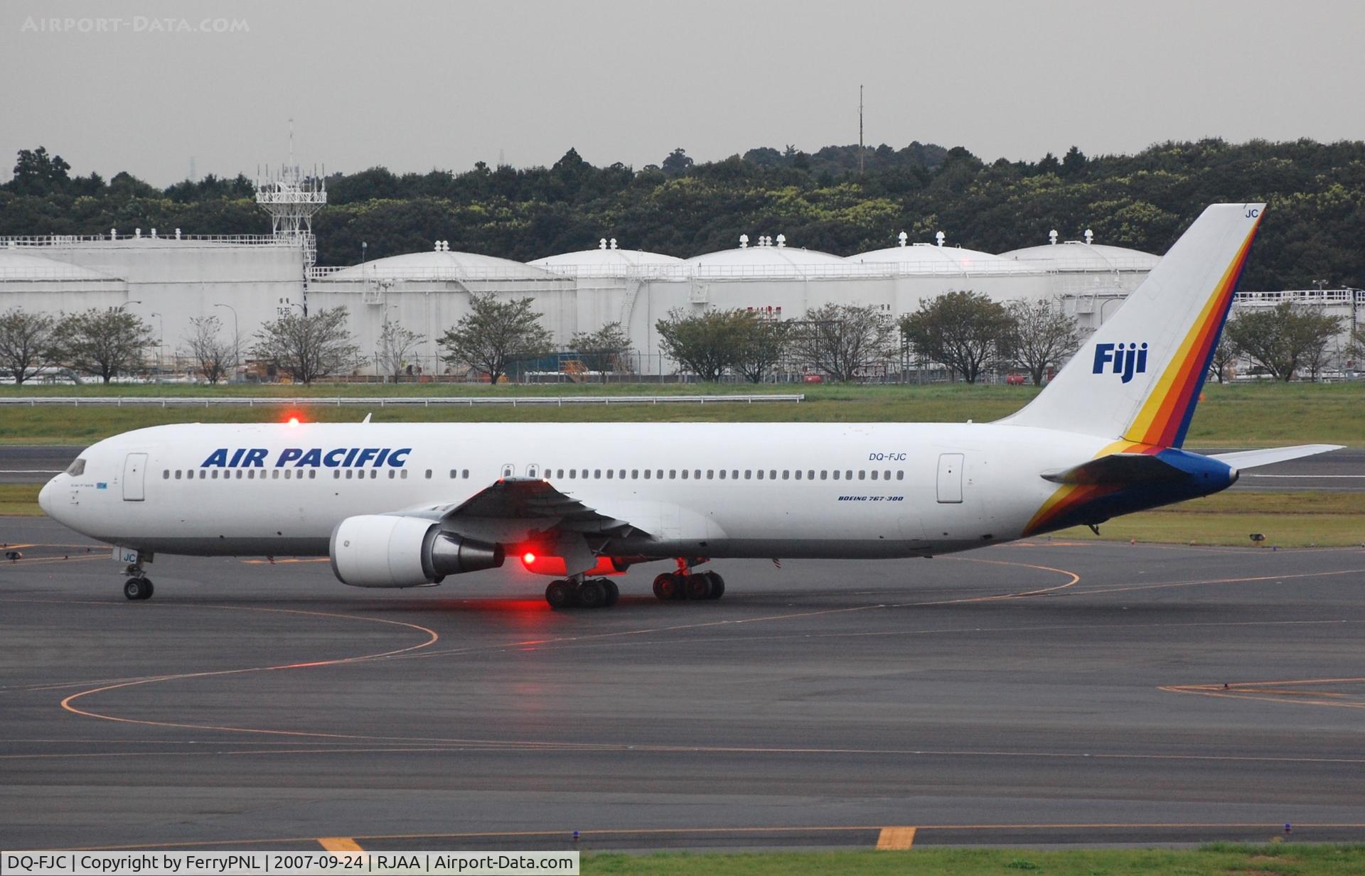 DQ-FJC, 1994 Boeing 767-3X2/ER C/N 26260, Air Pacific B763 arriving at dusk