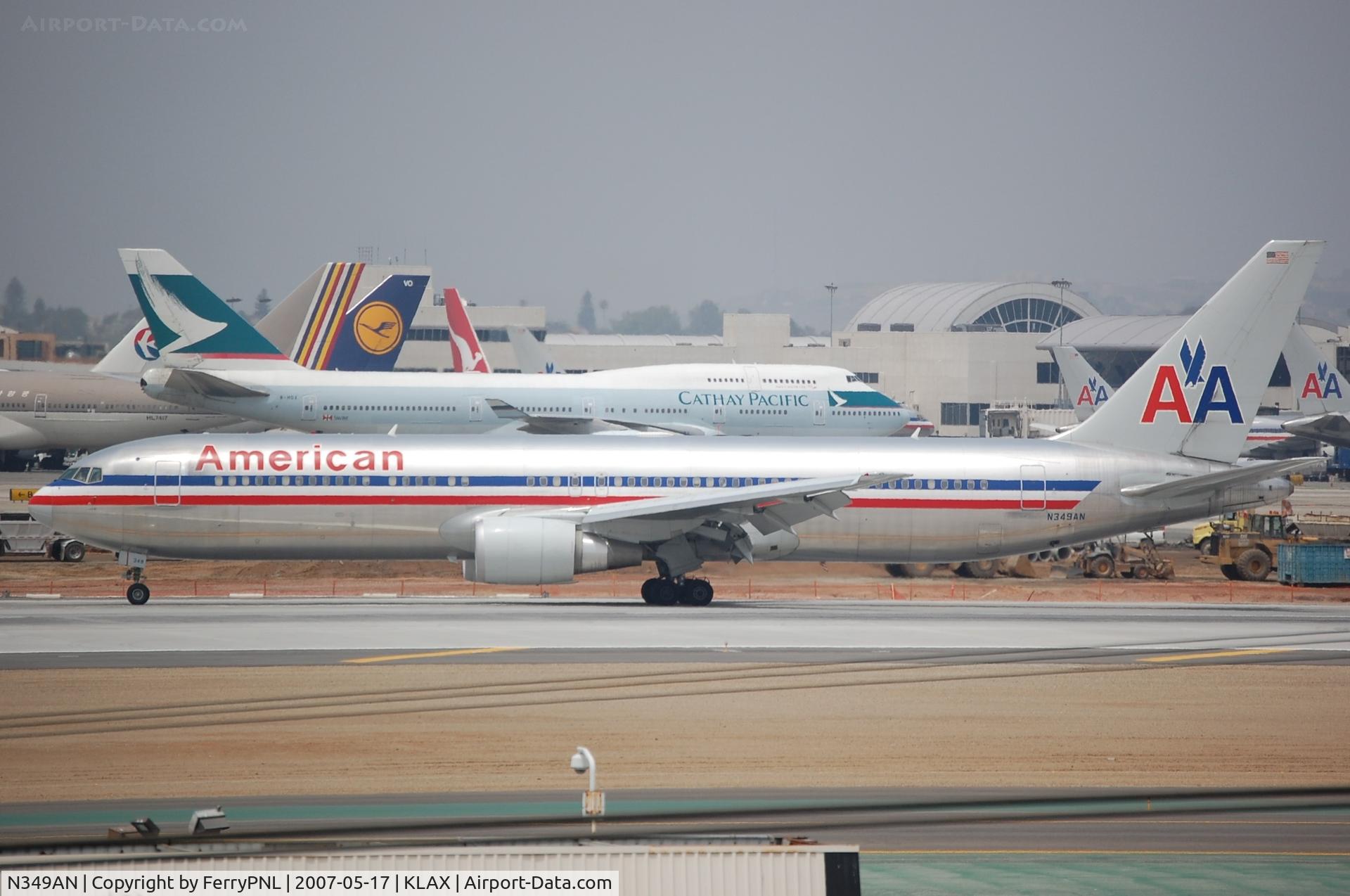 N349AN, 2003 Boeing 767-323 C/N 33088, American B763 arriving in LAX