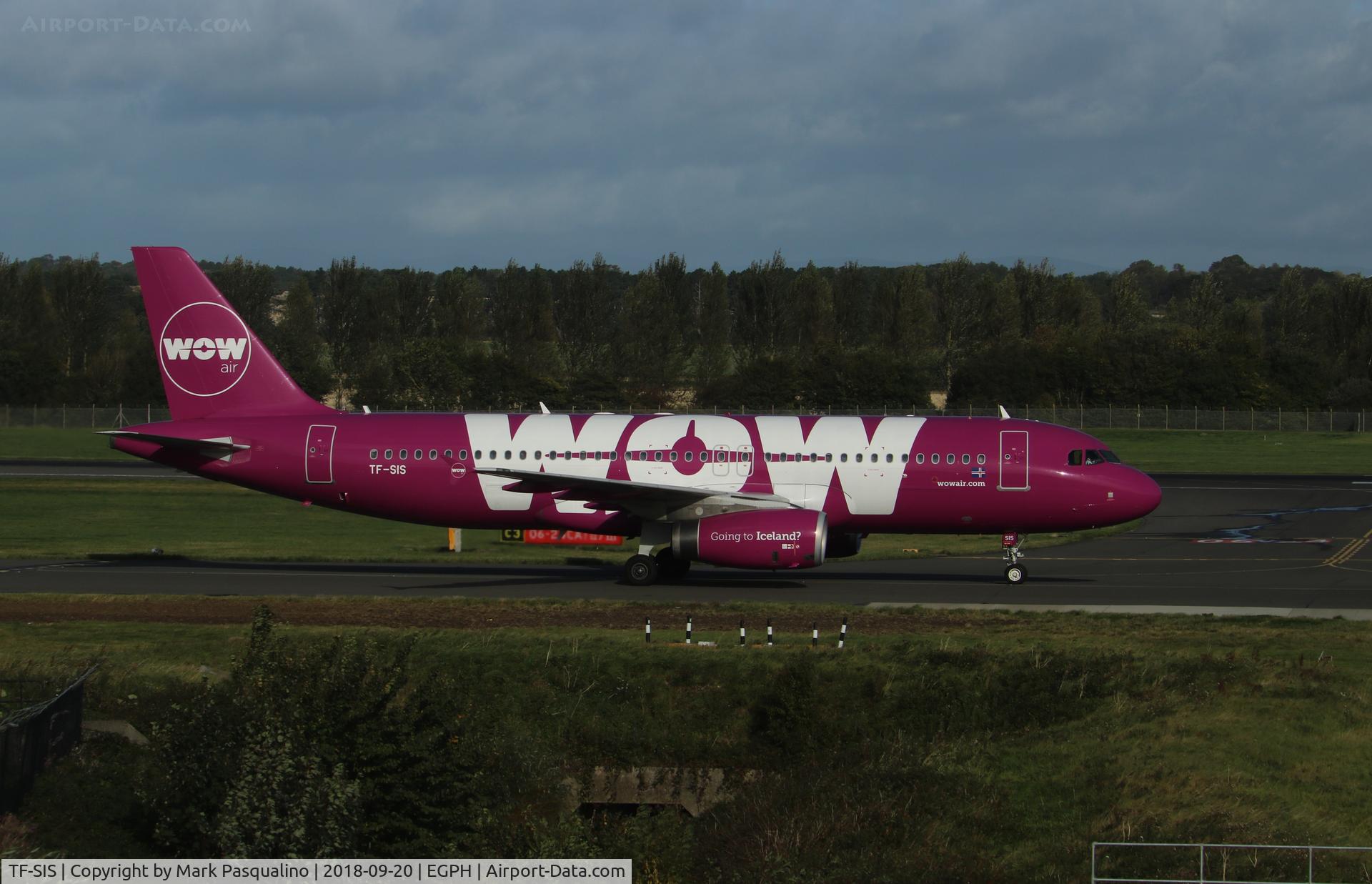 TF-SIS, 2010 Airbus A320-232 C/N 4270, Airbus A320-232