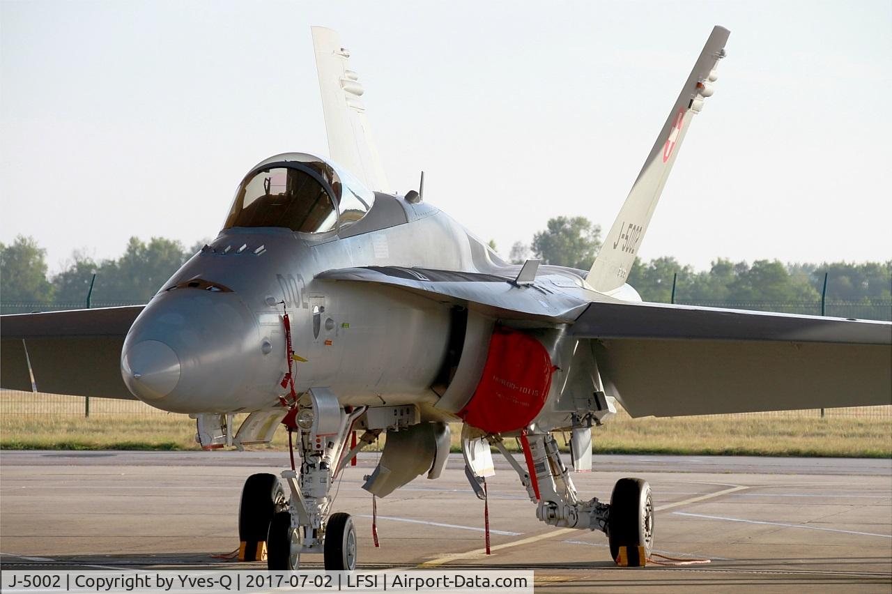 J-5002, McDonnell Douglas F/A-18C Hornet C/N 1315/SFC002, Swiss Air Force McDonnell Douglas FA-18C Hornet, Parked, St Dizier-Robinson Air Base 113 (LFSI) Open day 2017