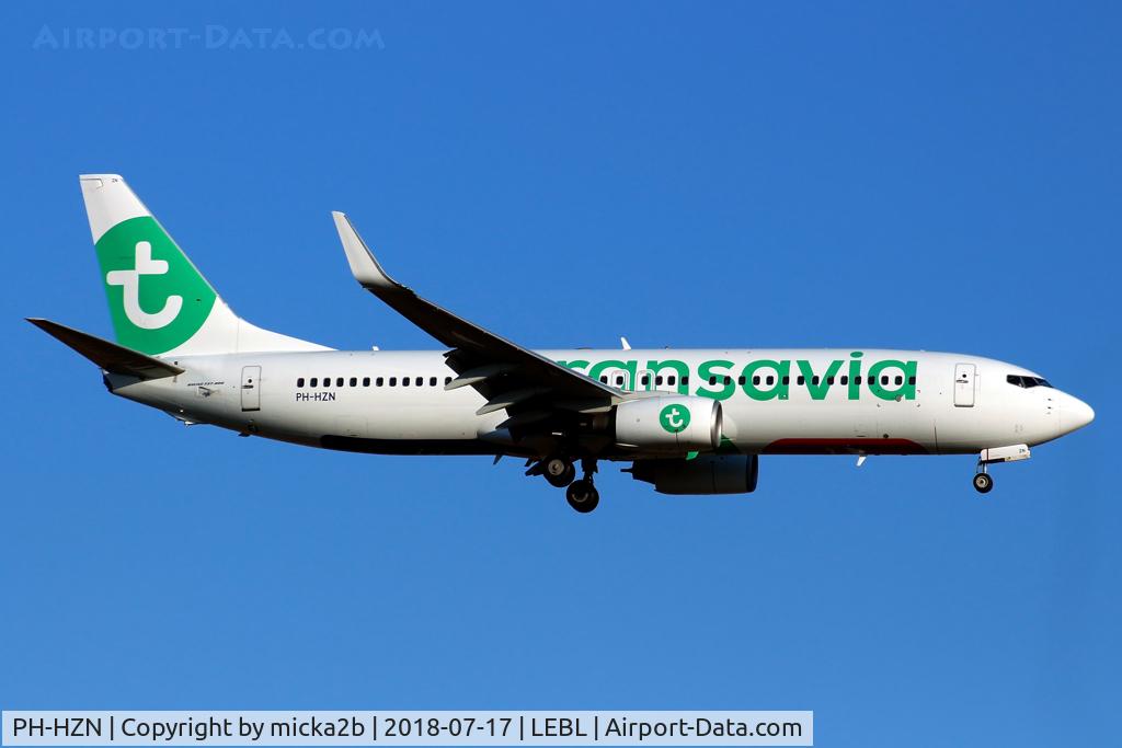 PH-HZN, 2004 Boeing 737-8K2 C/N 32943, Landing