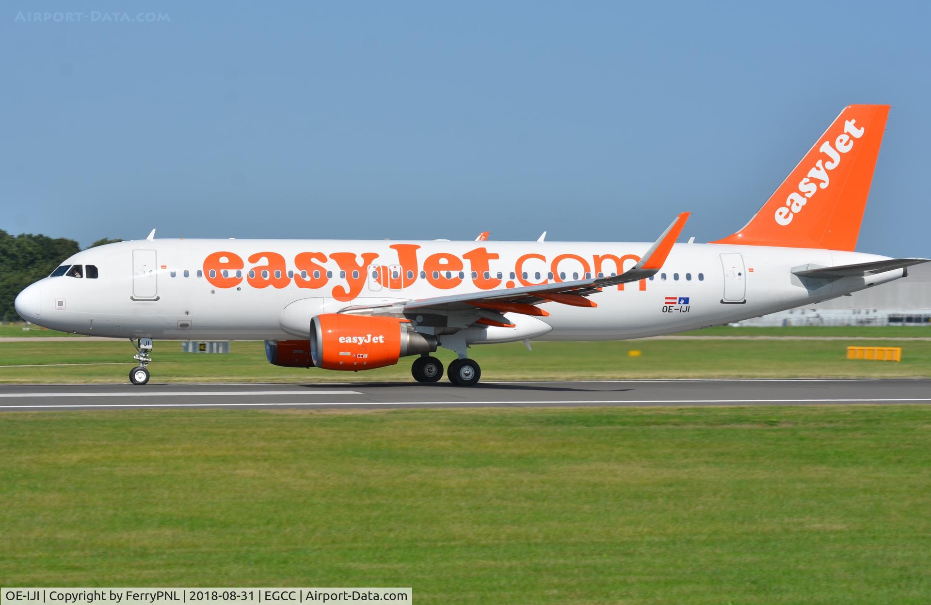 OE-IJI, 2015 Airbus A320-214 C/N 6509, Easyjet A320 departing