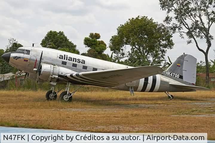 N47FK, 1942 Douglas C-47 C/N 9700, HK-4700 LÁSER en Villavicencio, Meta, Colombia.