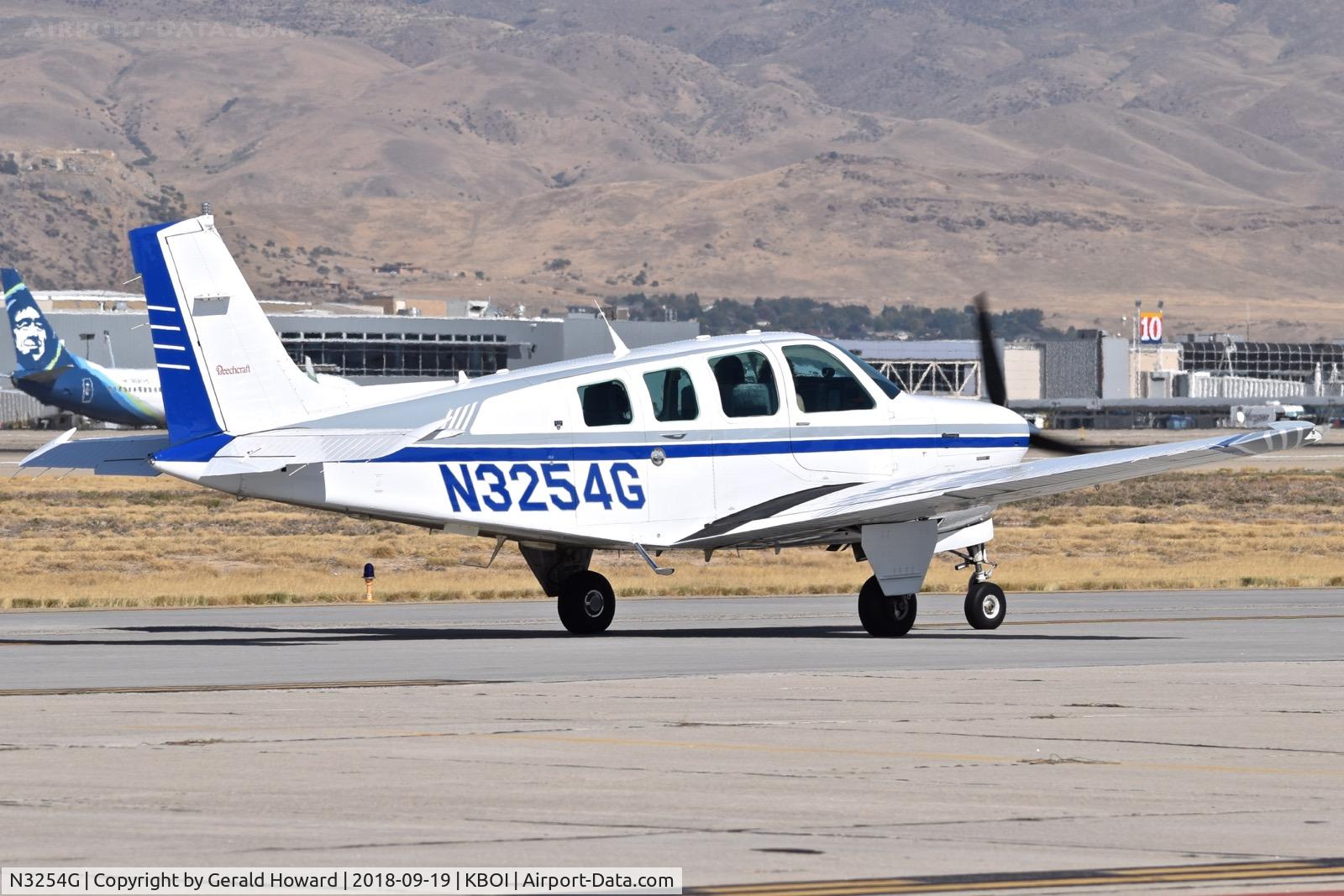 N3254G, 1995 Beech A36 Bonanza 36 C/N E-2954, Taxiing on Bravo.