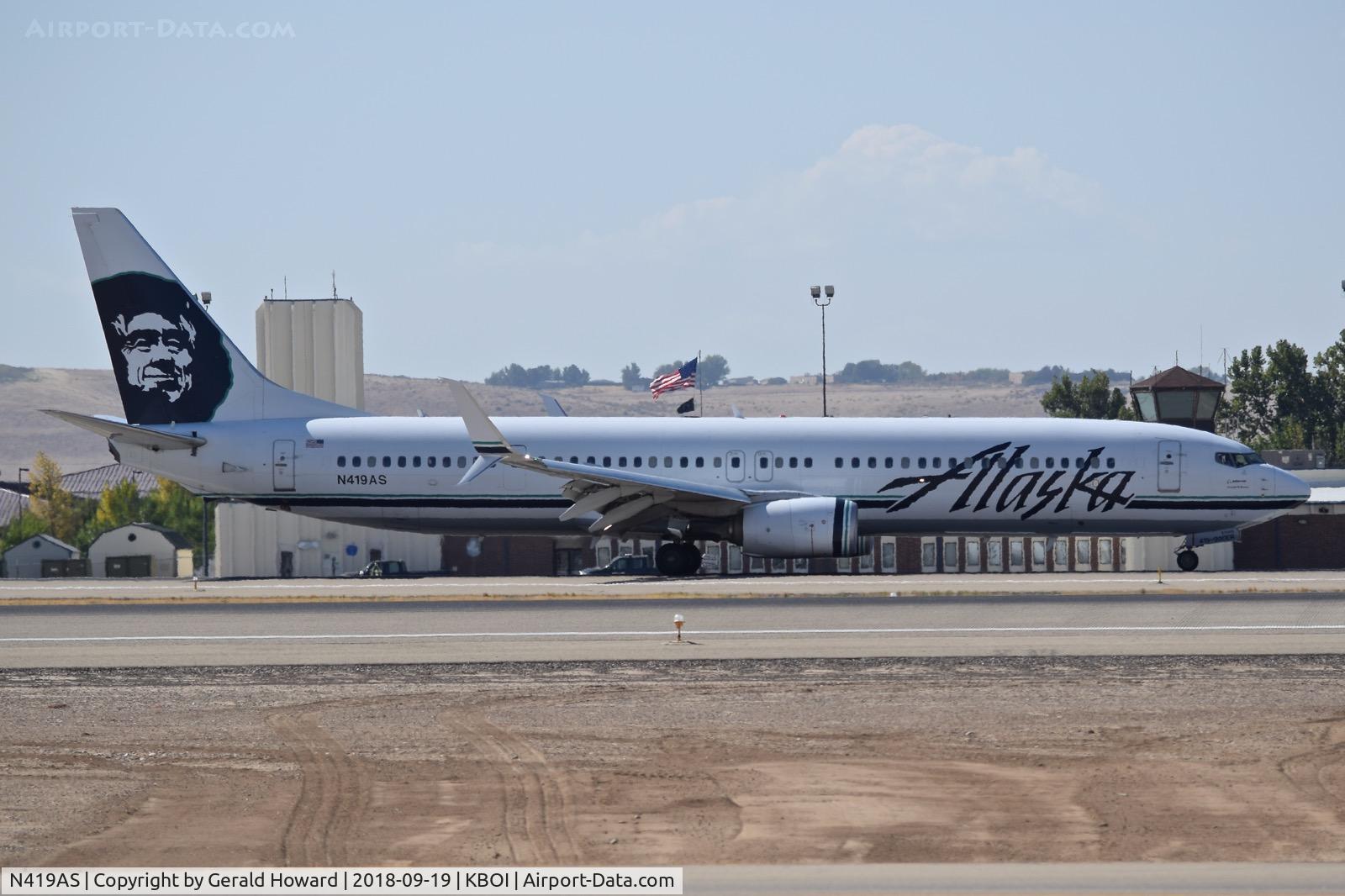 N419AS, 2013 Boeing 737-990/ER C/N 41734, Landing roll out on RWY 28L.