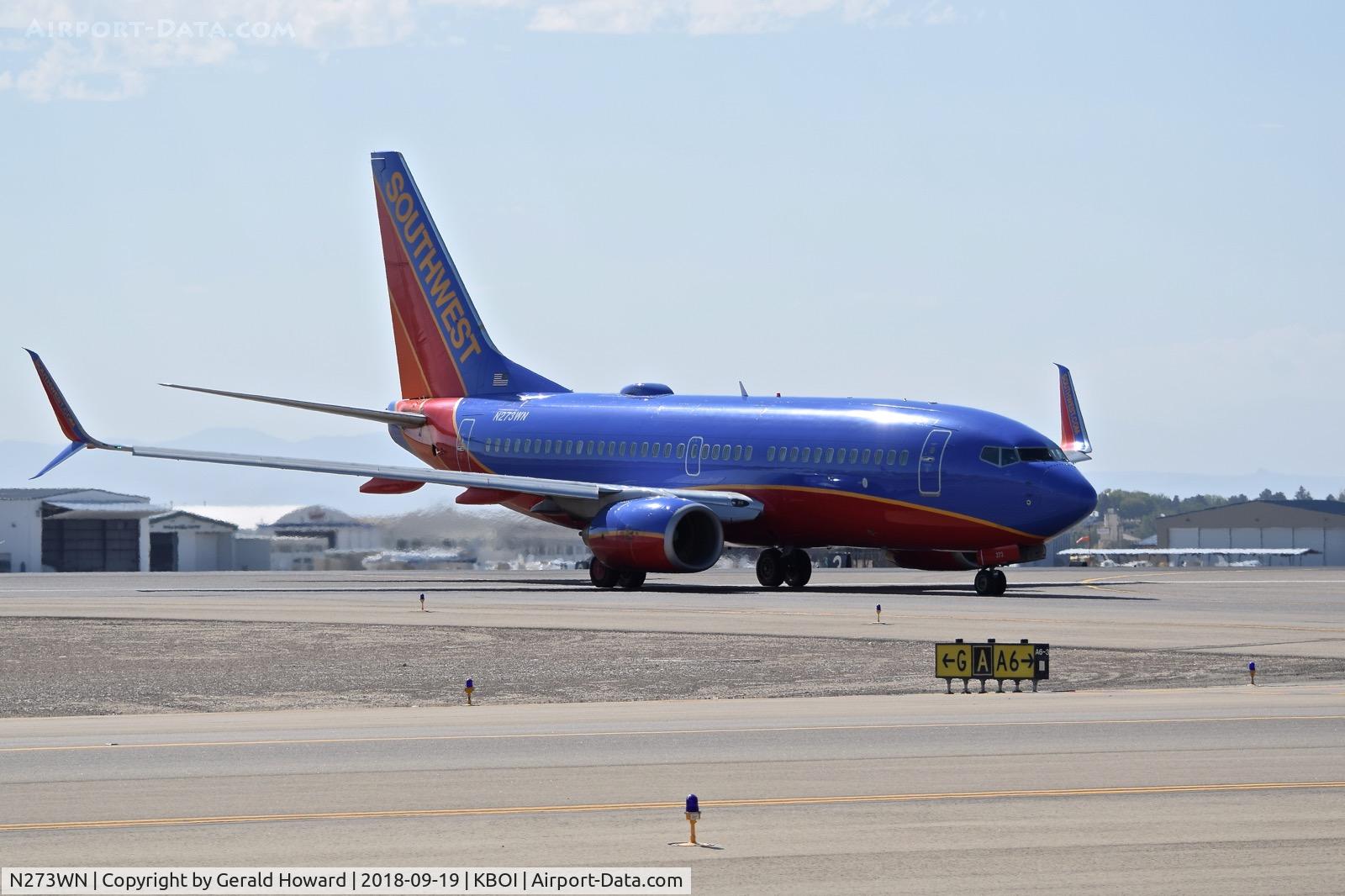 N273WN, 2007 Boeing 737-7H4 C/N 32528, On Golf for Alpha and the ramp.