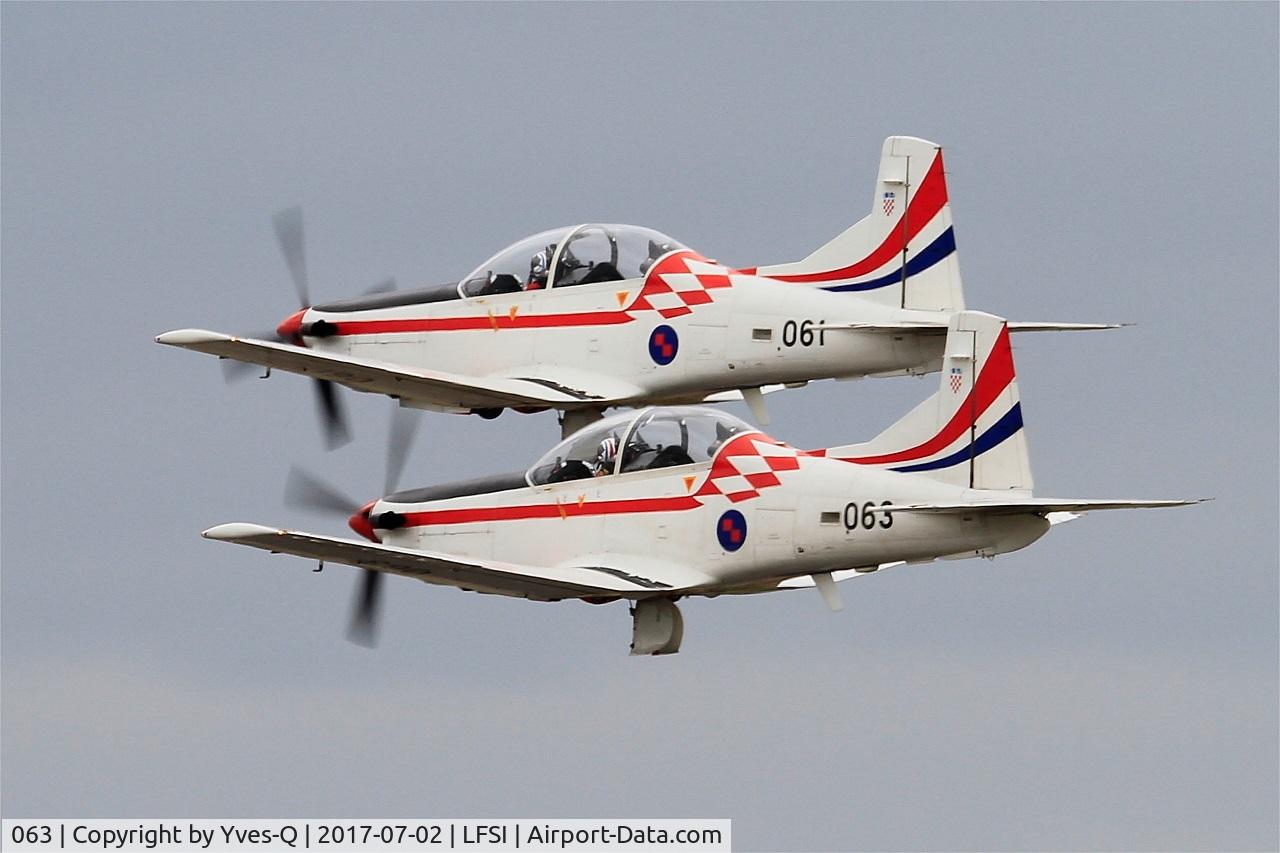 063, Pilatus PC-9M C/N 626, Pilatus PC-9M, Croatian Air Force aerobatic team, Take off rwy 29, St Dizier-Robinson Air Base 113 (LFSI) Open day 2017
