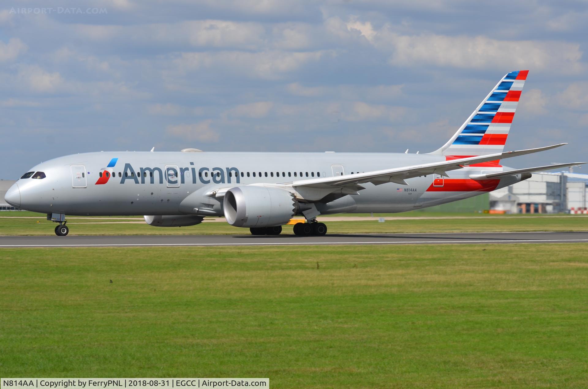 N814AA, 2016 Boeing 787-8 Dreamliner C/N 40632, American B788 departing