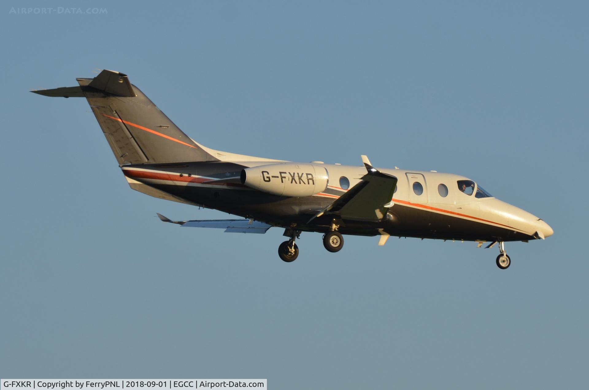 G-FXKR, 2000 Raytheon Beechjet 400A/Nextant N400XT C/N RK-279, Flexjet Be400 landing