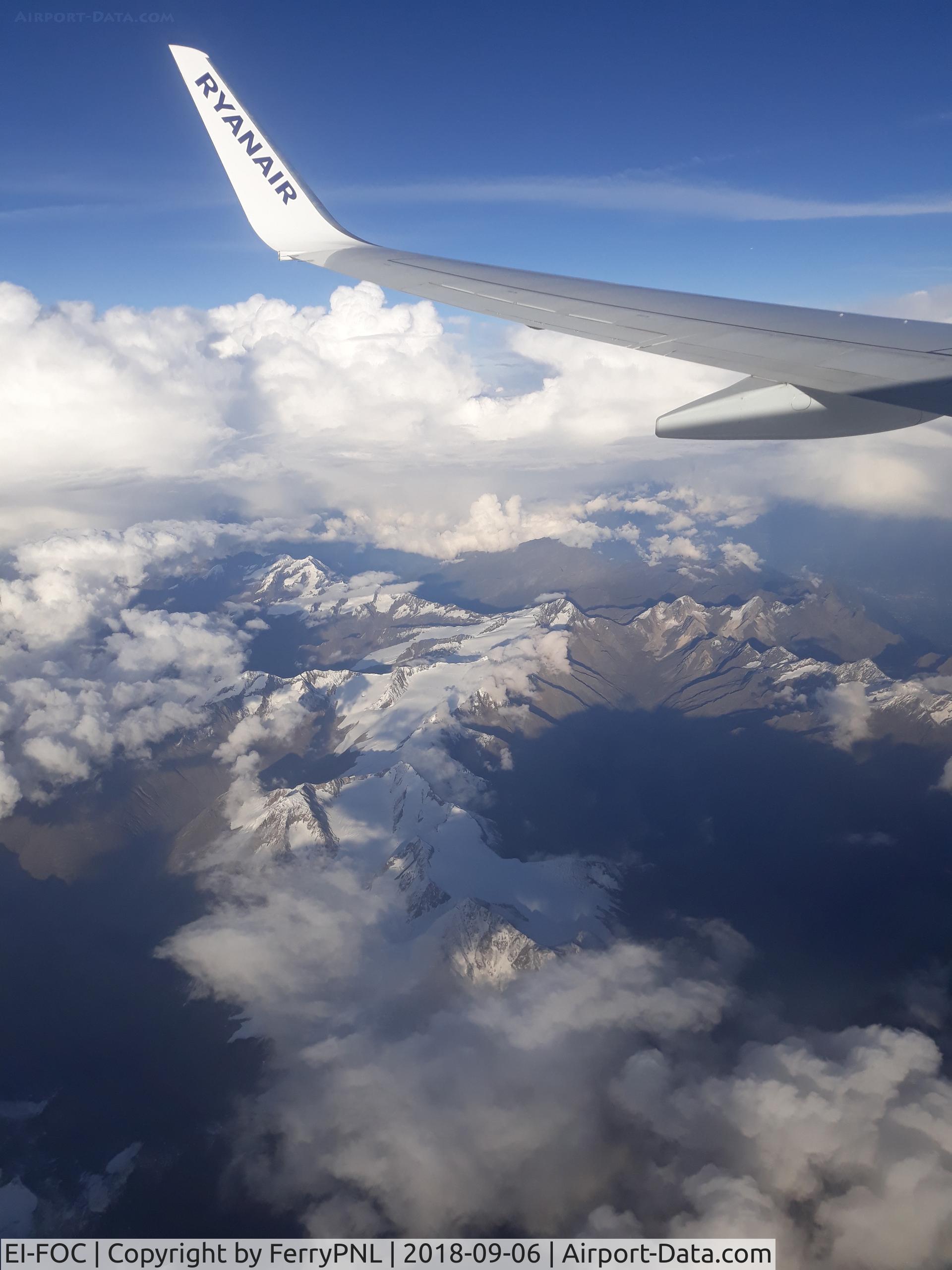 EI-FOC, 2016 Boeing 737-8AS C/N 44714, FR4854 over the Alps en route to TSF