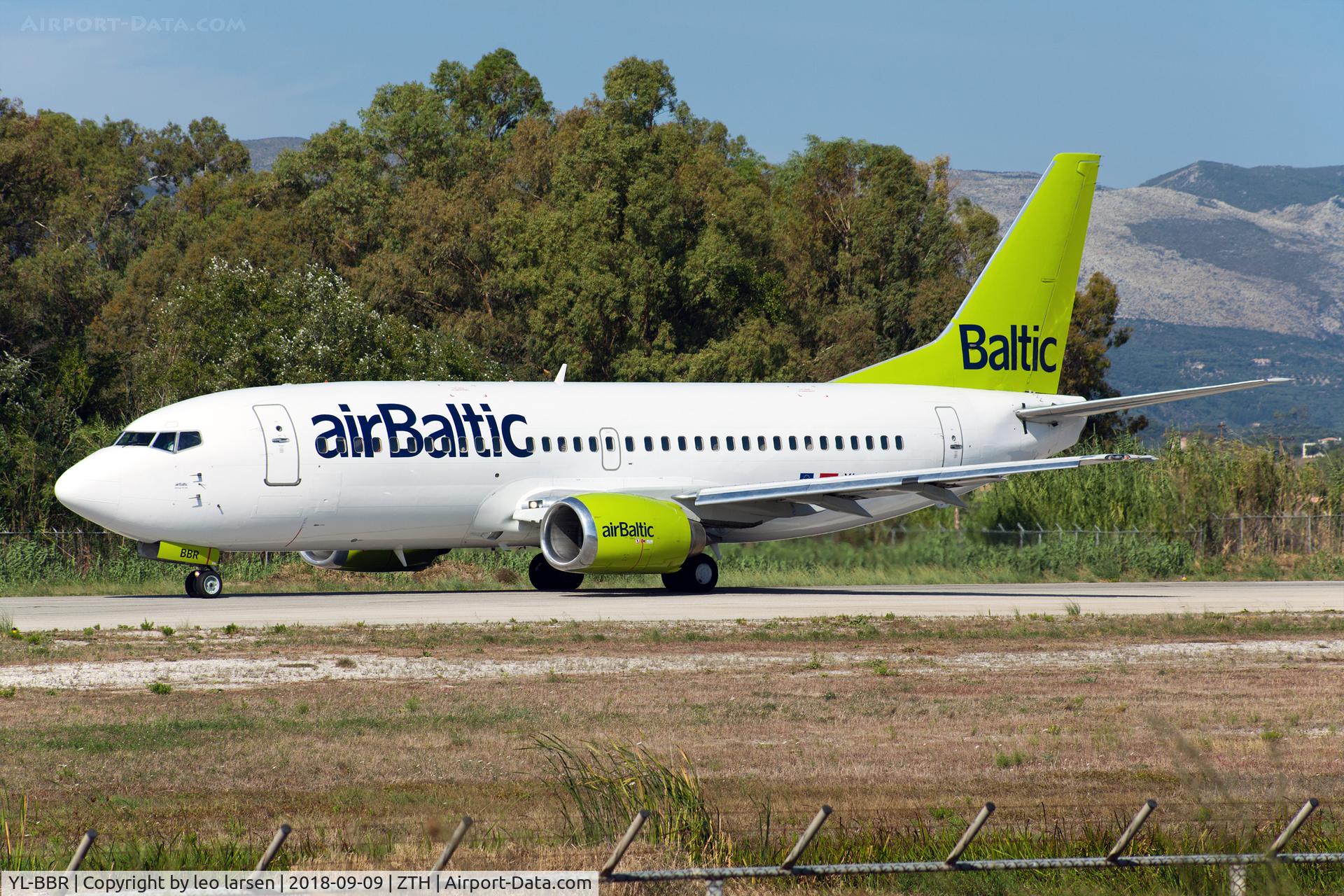 YL-BBR, 1998 Boeing 737-31S C/N 29266, Zakyntos 9.9.2018 taxi to t/o pos R-34