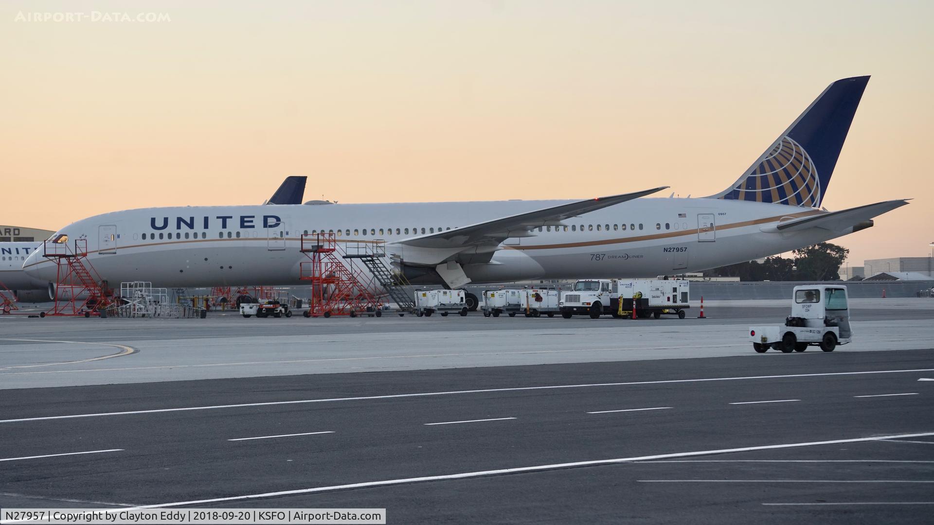 N27957, 2015 Boeing 787-9 Dreamliner C/N 36409, SFO 2018.