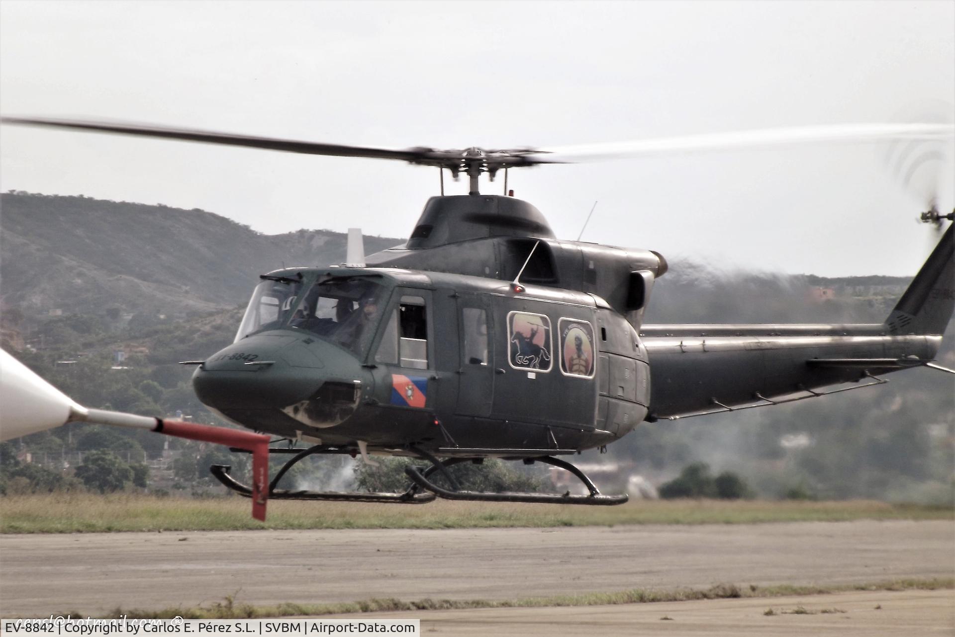 EV-8842, Bell 412SP C/N 33157, Bell 412 SP (EBV-8842) Command of the Aviation of the Army of Venezuela. Take off from. Air Base Lieutenant Vicente Landaeta Gil. In Barquisimeto, Venezuela.