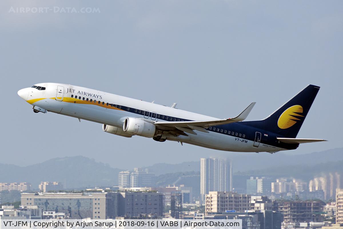 VT-JFM, 2013 Boeing 737-8AL C/N 39067, Departing for Bengaluru as 9W413.