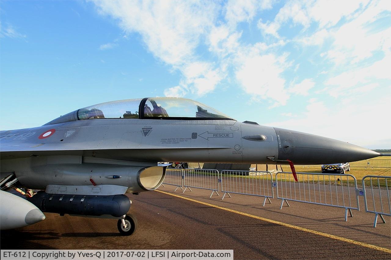 ET-612, SABCA F-16B Fighting Falcon C/N 6G-9, SABCA F-16B Fighting Falcon, Static display, St Dizier-Robinson Air Base (LFSI) Open day 2017