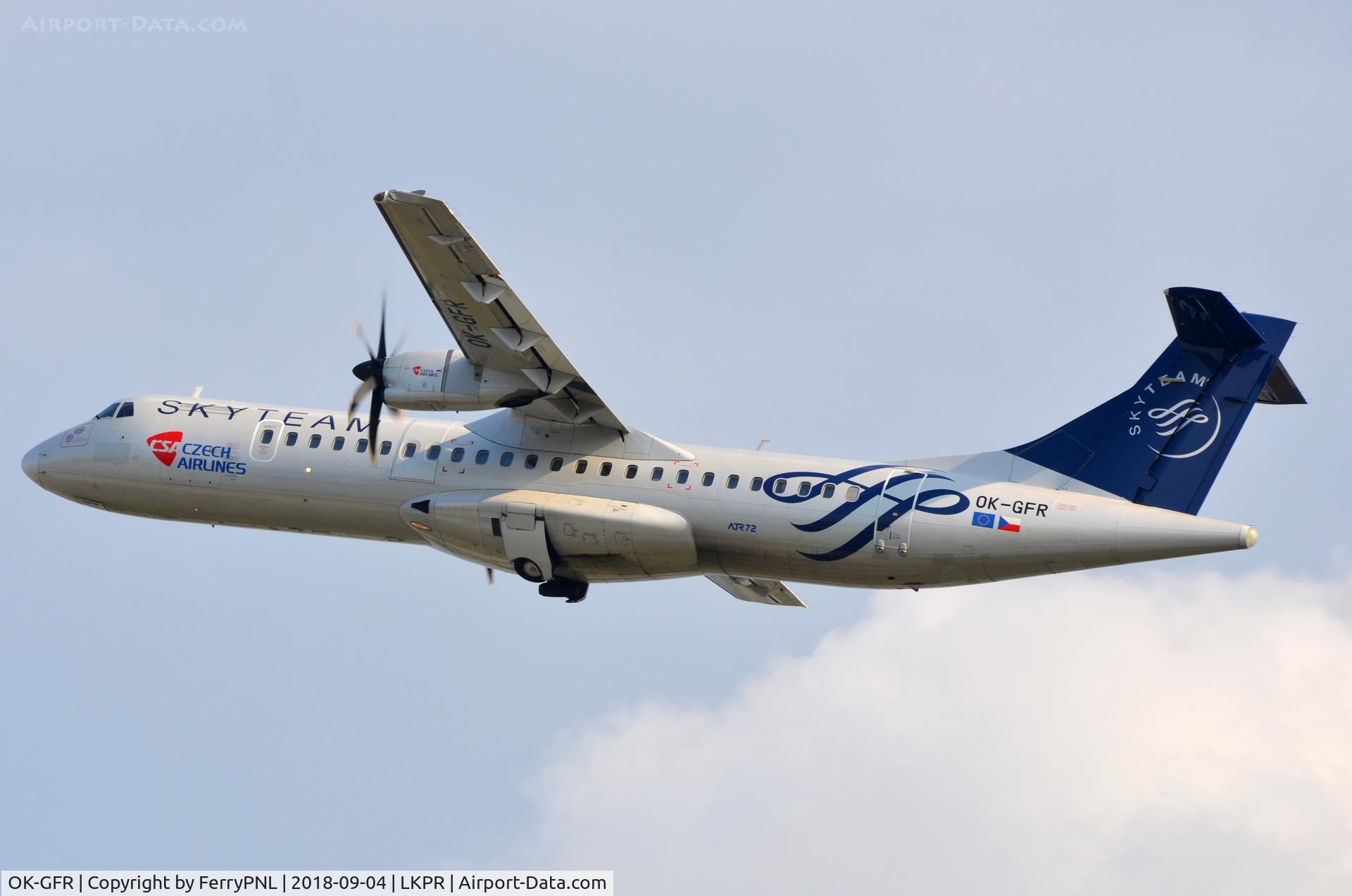 OK-GFR, 2001 ATR 72-212A C/N 681, CSA ATR72 in Skyteam livery