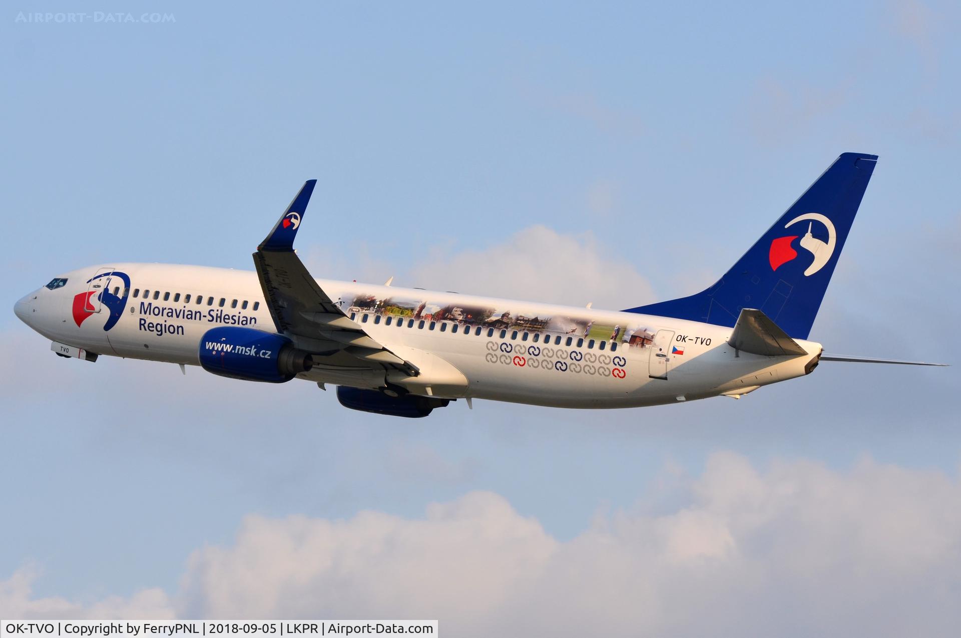 OK-TVO, 2002 Boeing 737-8CX C/N 32360, Travel Service B738 wearing an ad.