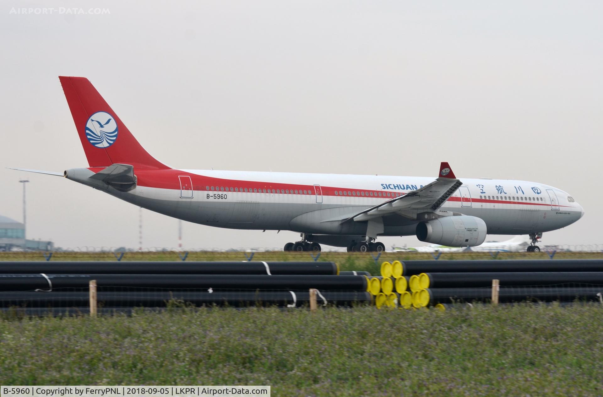 B-5960, 2014 Airbus A330-343 C/N 1579, Sichuan A333 taking-off from PRG