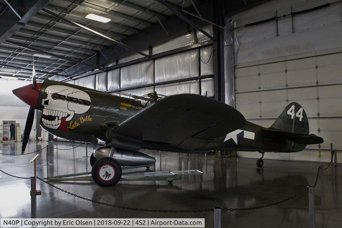 N40P, 1943 Curtis Wright P-40N C/N 42-104640, Lulu Belle at WAAM
