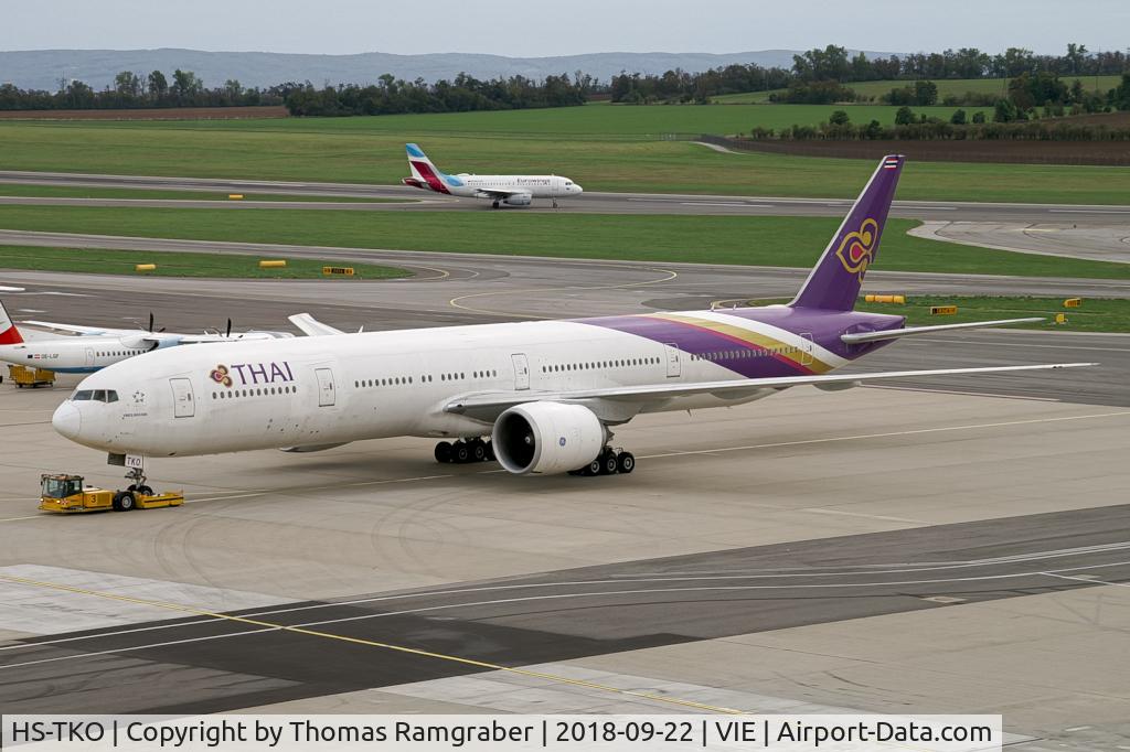 HS-TKO, 2013 Boeing 777-3AL/ER C/N 41524, Thai Airways International Boeing 777-300