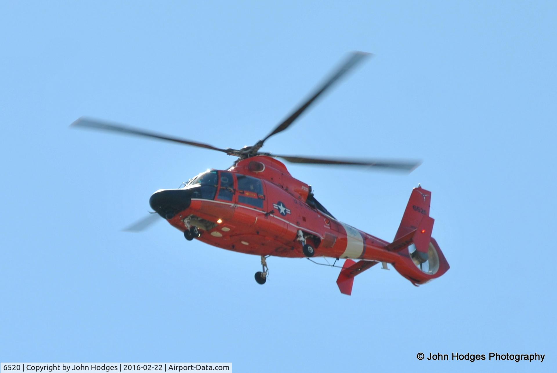 6520, Aérospatiale HH-65A Dolphin C/N 6160, Flying over Houston