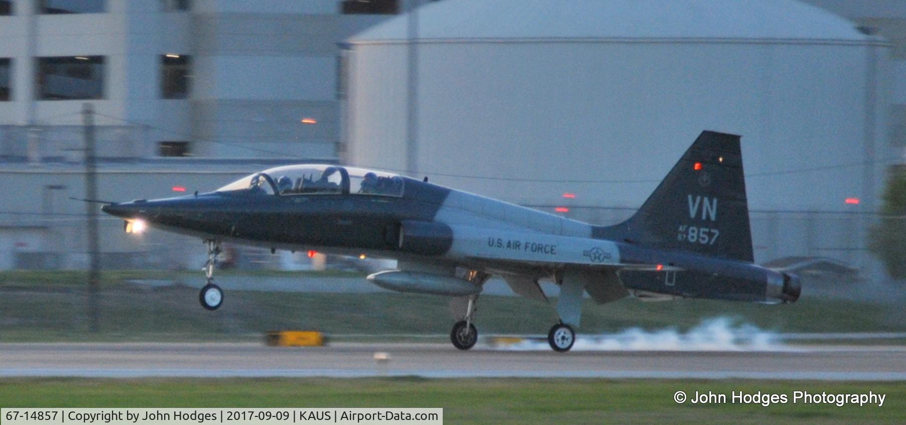 67-14857, 1967 Northrop T-38C Talon C/N T.6053, Coming into KAUS at Sunset