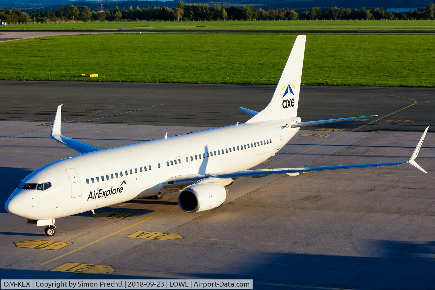 OM-KEX, 2004 Boeing 737-8BK C/N 33018, OM-KEX @ Linz Airport