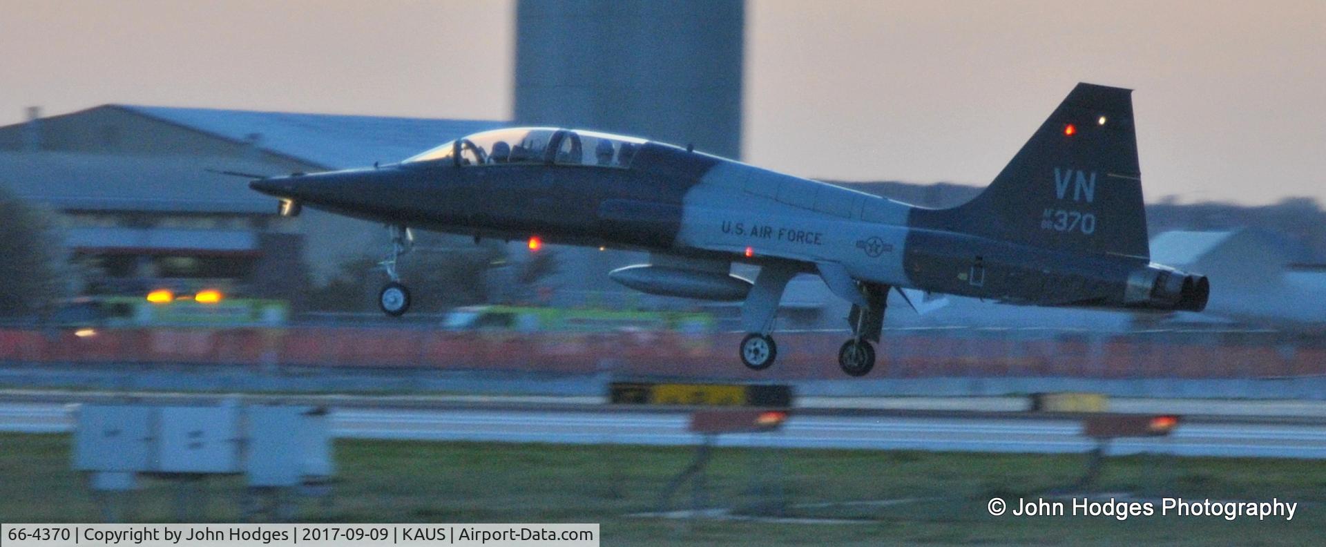 66-4370, 1966 Northrop T-38C Talon C/N T.6001, Coming into KAUS at Sunset