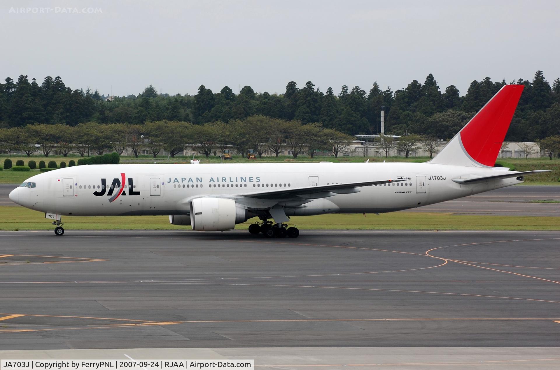 JA703J, 2003 Boeing 777-246/ER C/N 32891, JAL B772