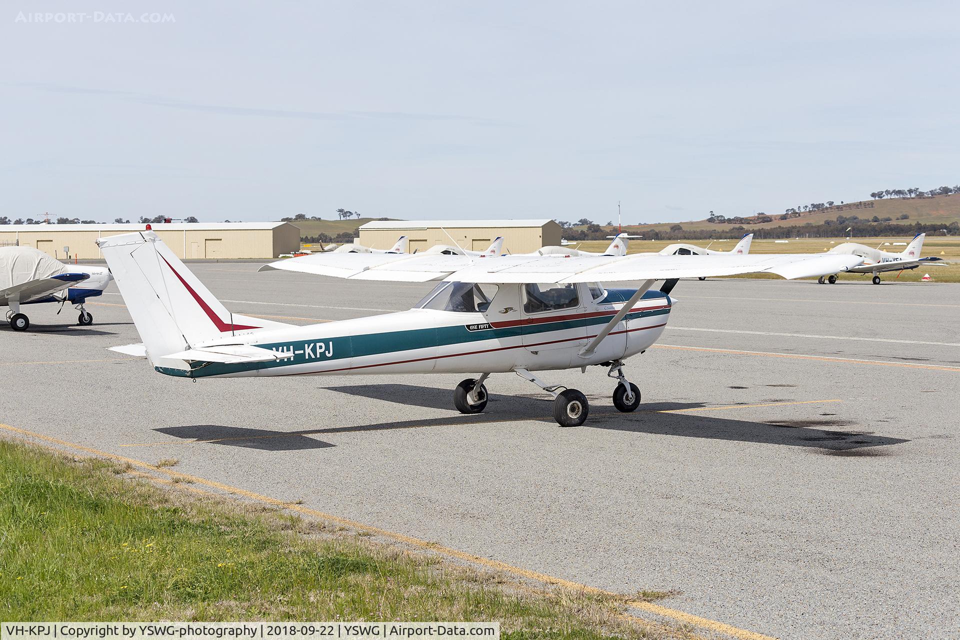 VH-KPJ, 1966 Cessna 150G C/N 15065763, Cessna 150G (VH-KPJ) at Wagga Wagga Airport