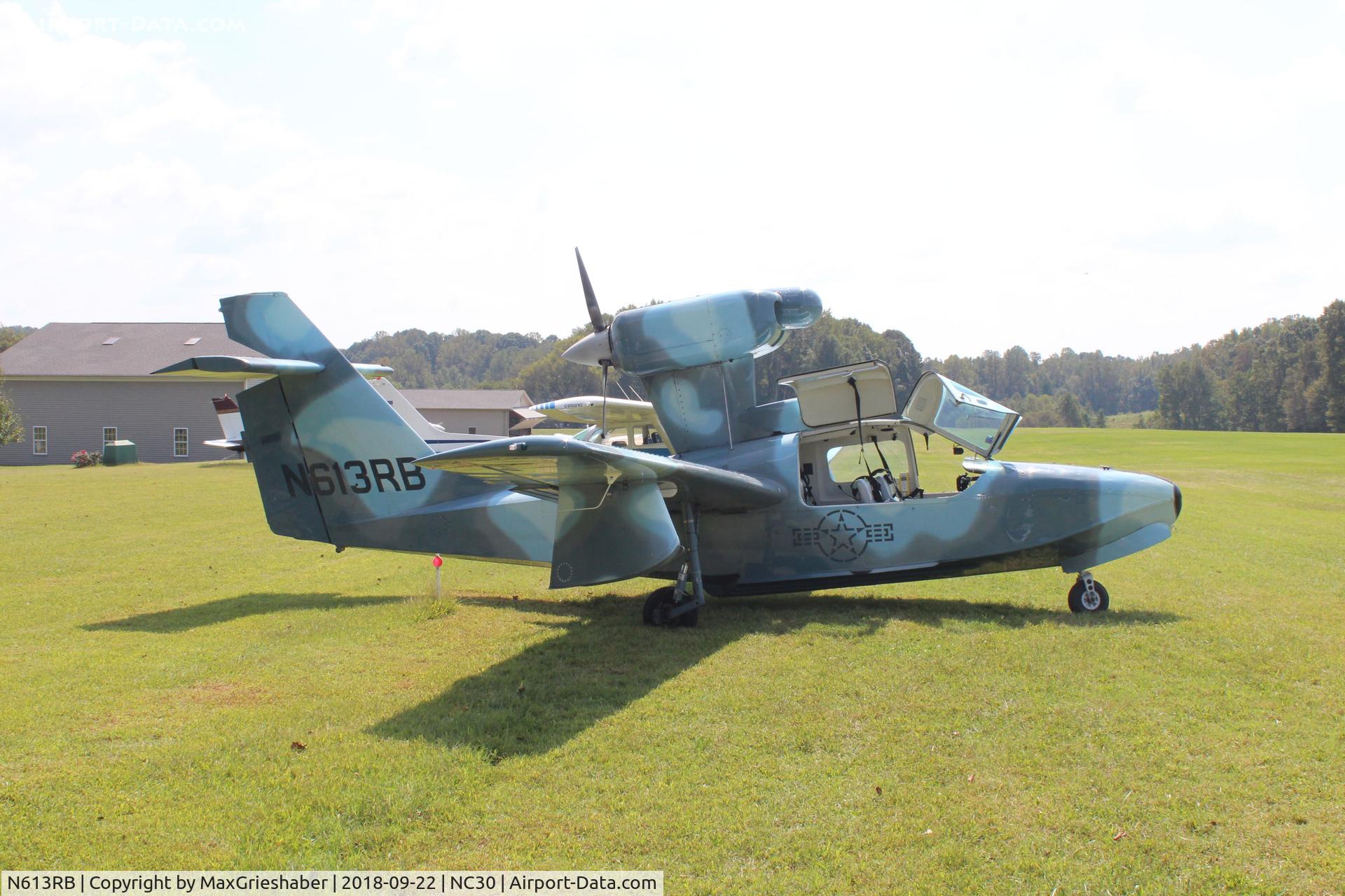 N613RB, Aerofab Inc LAKE LA-250 C/N 22, Miller Air Park Fly In 2018